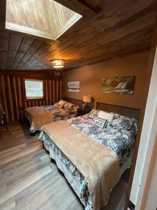 Cozy Log Cabin In Jim Thorpe Extérieur photo
